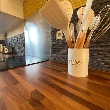 Capstay Cosy Centre 2 Chambres Babyfoot & Netflix Raismes Exterior foto